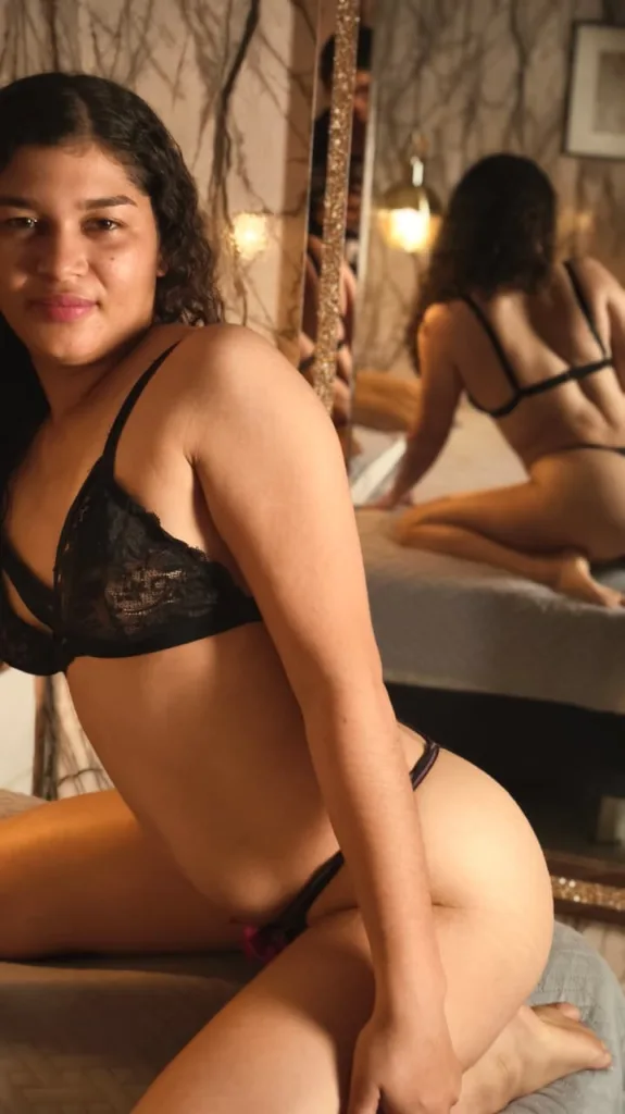 aven_Collinz — Streamate Photos