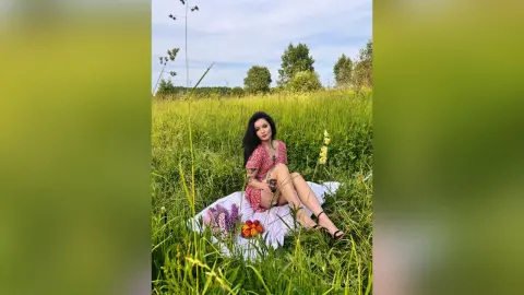 MiaOliveres — Summer country 🦋