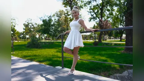 JessieBond — Pure Desire