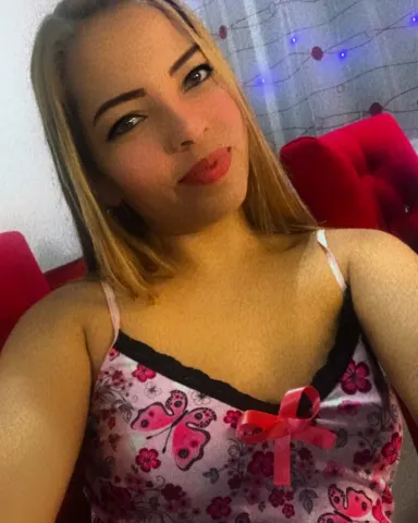 LAURAMARLYN33 — Streamate Photos