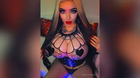 RebeccaRandall — New Year and new plastic body 😈😈
25/26