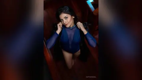 SophiaRebel — meet me