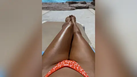 Jennifer — Feet lover ♥