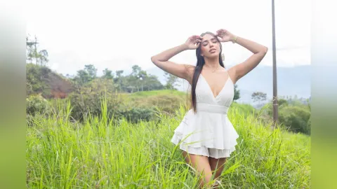 AllyZambrano — Nature and me ❤️