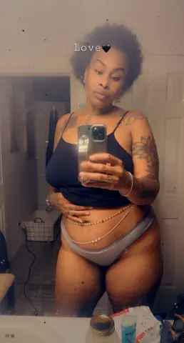Tallandvoluptuous — Streamate Photos
