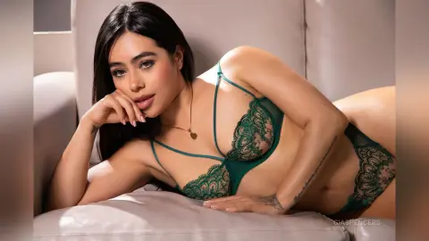 GiaSpencers — Silk and Temptation