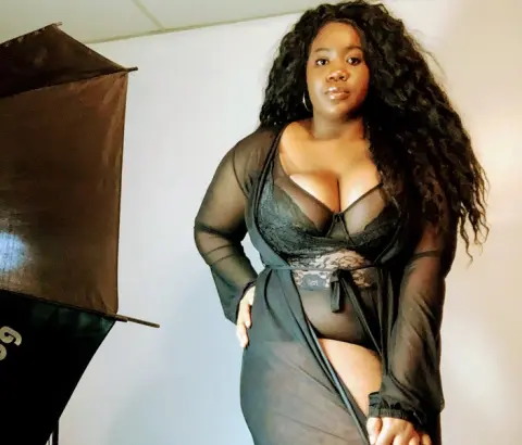 BombshellChasity — Streamate Photos