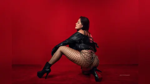 NikkitaHernandez — Chained Ass