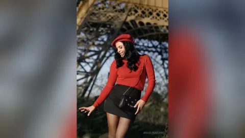 AngelinaKunis