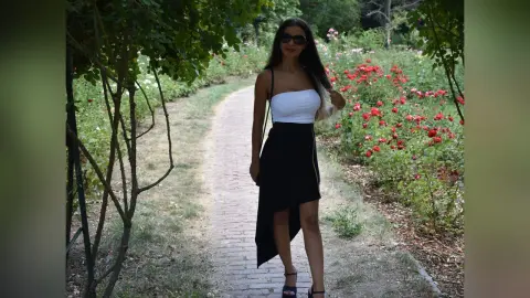 JuliaHayss — juliahayes in park