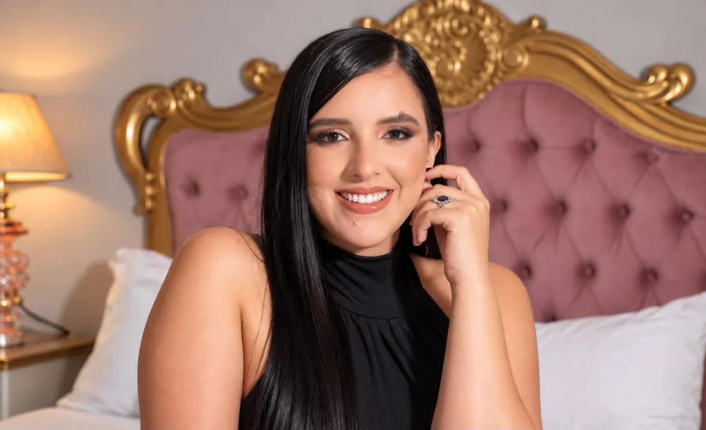 AlanaDesire — Streamate Photos
