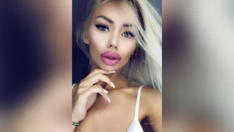 ErikaBonnie — Closer to me.