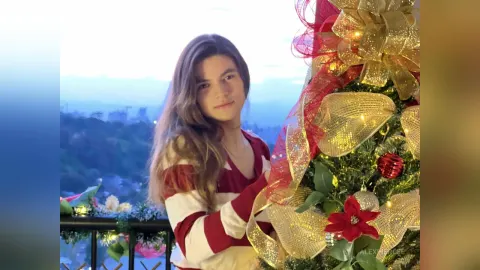 AlexPiercee — Here’s you’r gift 🎁