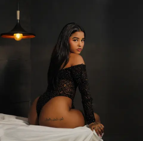 CarolineJonss — Streamate Photos