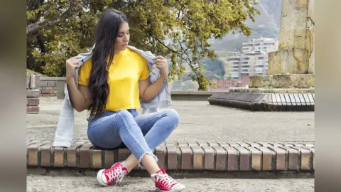 AbrilVelez — Skater girl