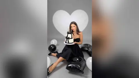 Meghan — Be mine this Valentine’s?