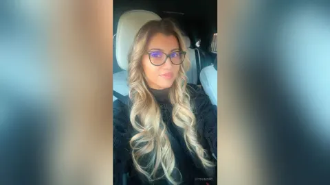 IvyDumont — :X