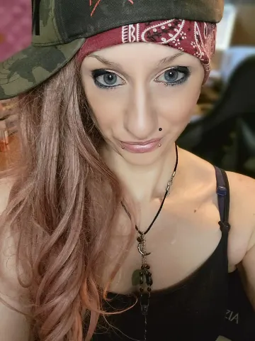 GingerFialoop88 — Streamate Photos