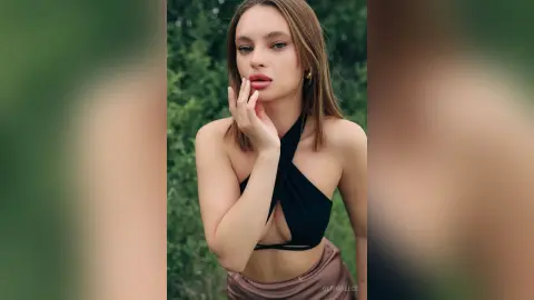 OliviaReece — natural beauty