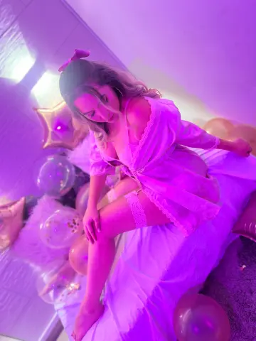 HannaT — Streamate Photos