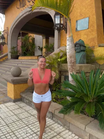Just_Hannah — Streamate Photos
