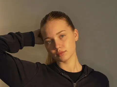 CristalCinnamond cam model