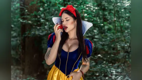 IngridSaint — Red Lips Tease