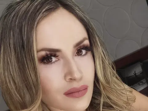LuisaLov cam model