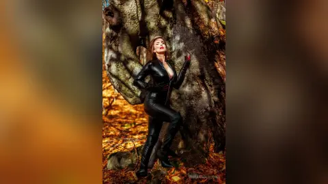 RheaAndersonn — Making Autumn surrender