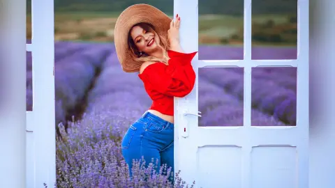 AmelieSkylar — Smiling Makes Me Shine