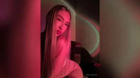 KellyHilles — pink vibe