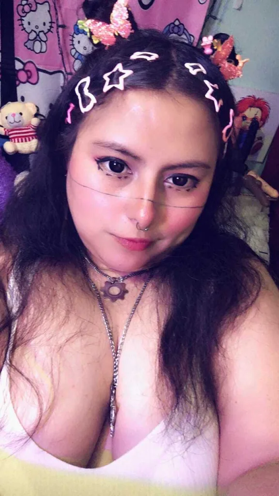 Lulu_Lulu — Streamate Photos