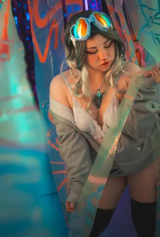 cina_moon — Streamate Photos