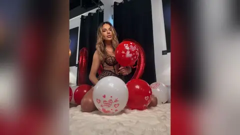 ValerieNicolle — Happy Val-entine's!