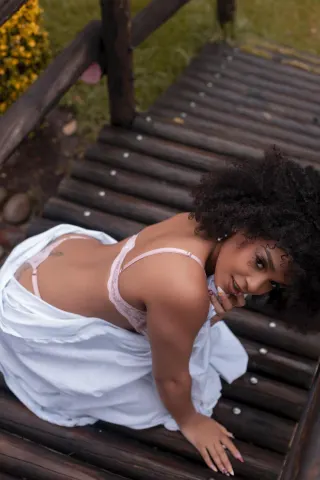 Serena_siren — Streamate Photos
