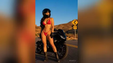 AnyaHills — Biker Girl 🏍😉🔥