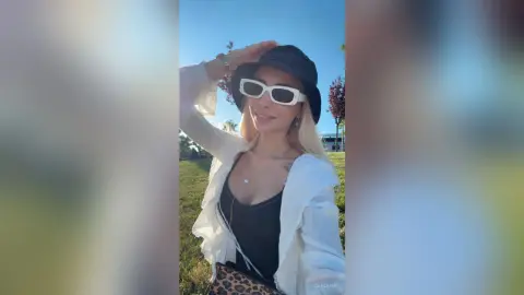 Caroline — Street style 