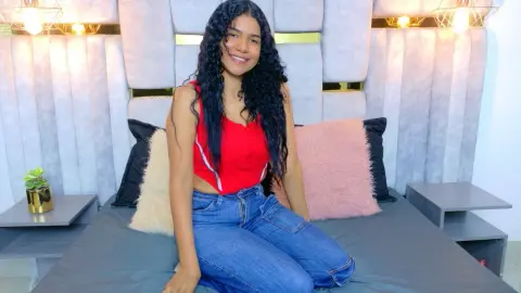 ZarahBlazze — Streamate Photos
