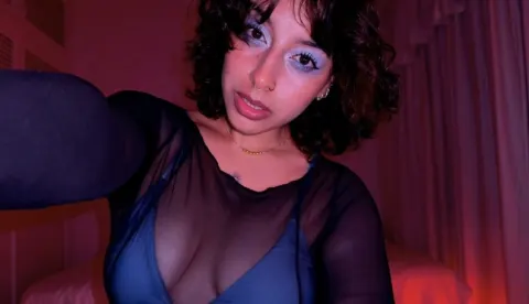 AmelieScintilla — Streamate Photos