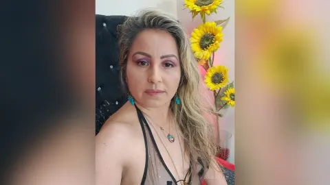 JolieSusan — Sexy Glasses