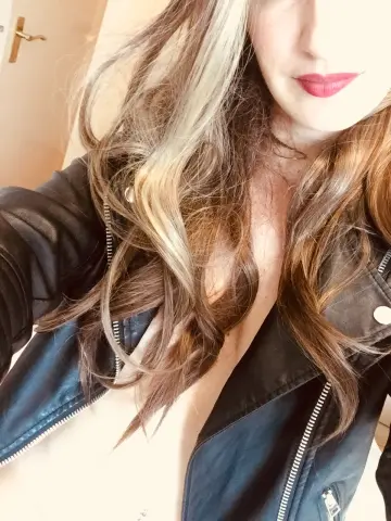RosannaMylaUK — Streamate Photos
