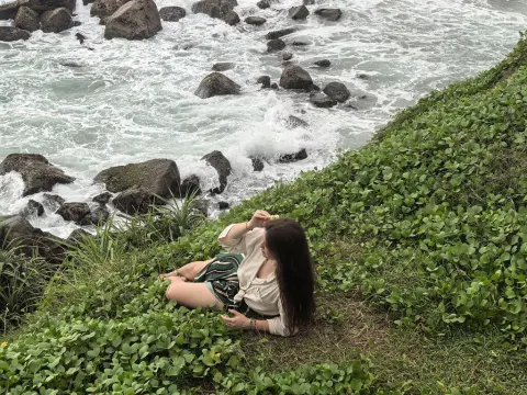 LoraFaber — LiveJasmin cam model