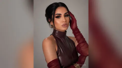 RubyConne — Burgundy  Sensual Goddess