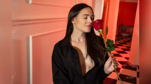 Alyah — Scent of a Rose 🌹