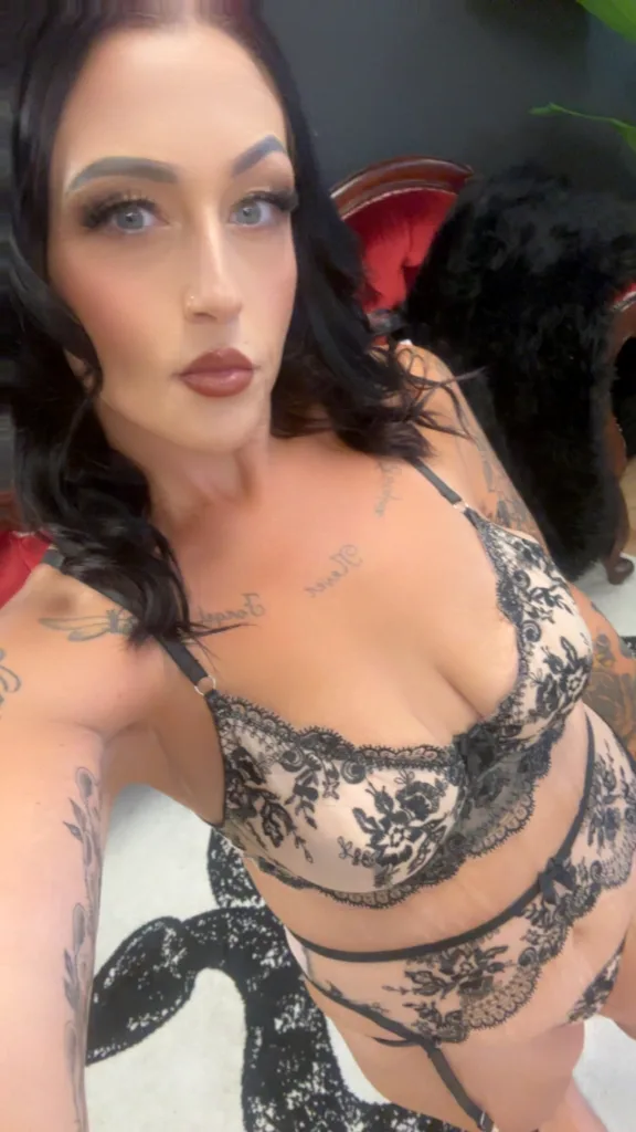 Callmemommy85 — Streamate Photos