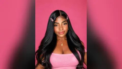 AmelieDav — Pink