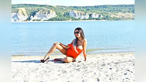 JuliaHayss — juliahayes on the beach