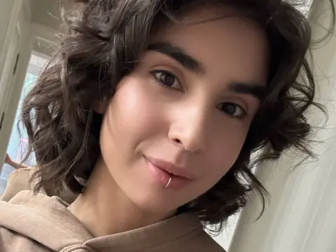 LillianKnight cam model