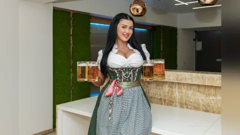 DahliaRains — Cheers🍻