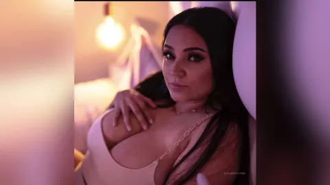 AlejandraStorm — 🧡
